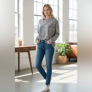 NWOT Leopard Print Oversized Women's Long Sleeve Lavender and Gray Top S